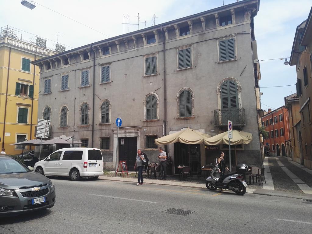 Suite Al Vecchio Castello Верона Экстерьер фото