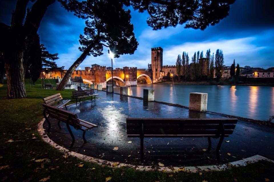 Suite Al Vecchio Castello Верона Экстерьер фото